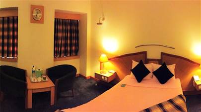 اتاق دو تخته دبل هتل پارس شیراز اتاق دو تخته دبل هتل پارس شیراز